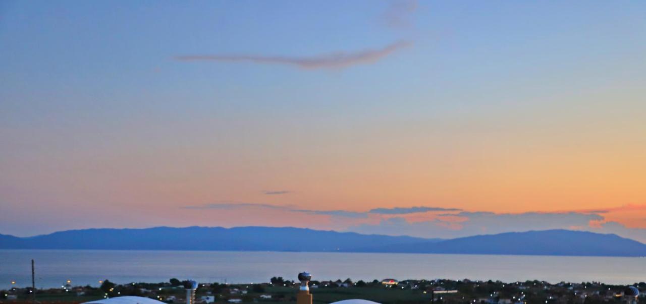 Heaven Horizon Villa Karianí Extérieur photo
