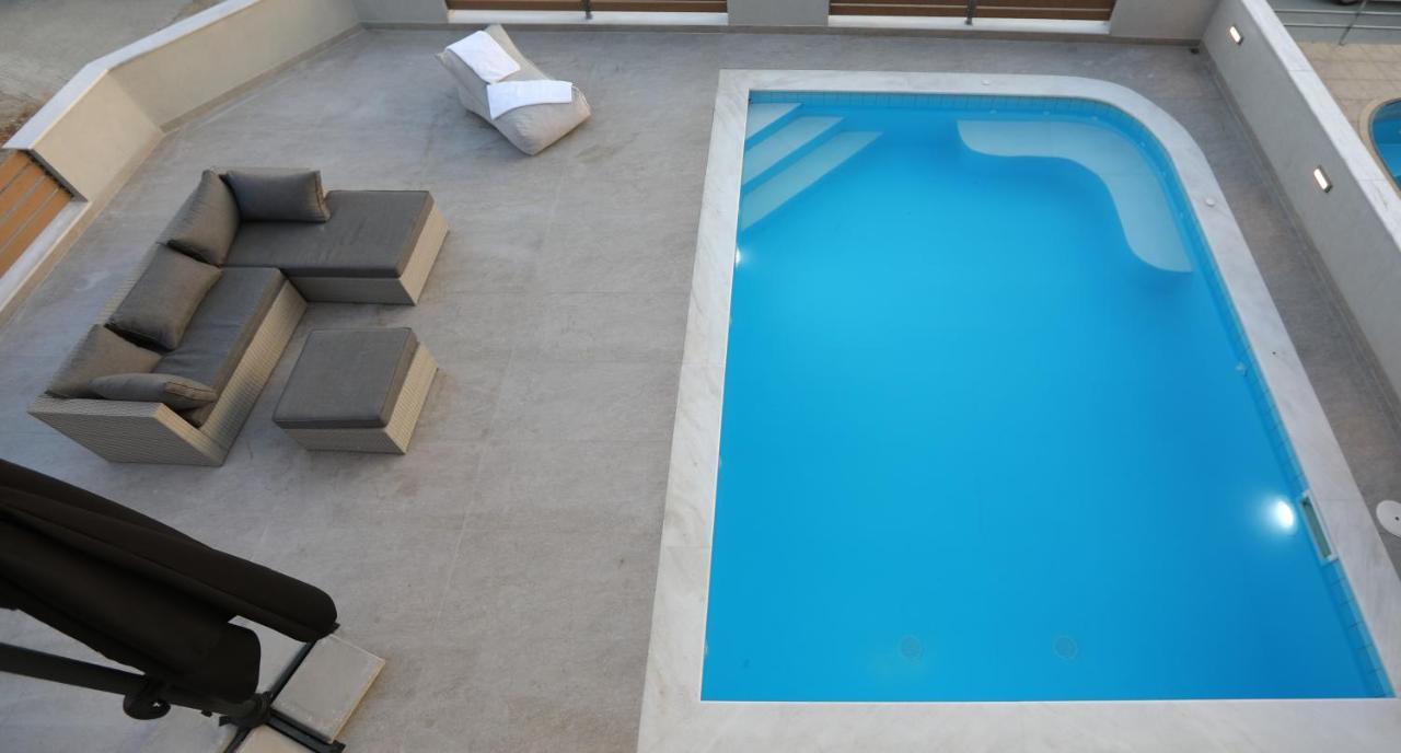 Heaven Horizon Villa Karianí Extérieur photo